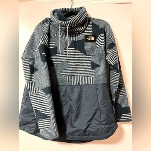 NorthFace pullover